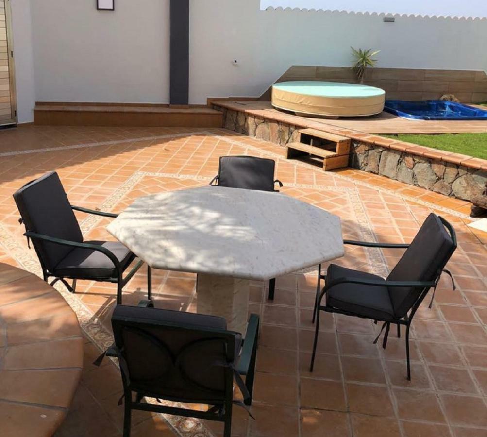 Villa Beatriz Salobre  Exterior photo