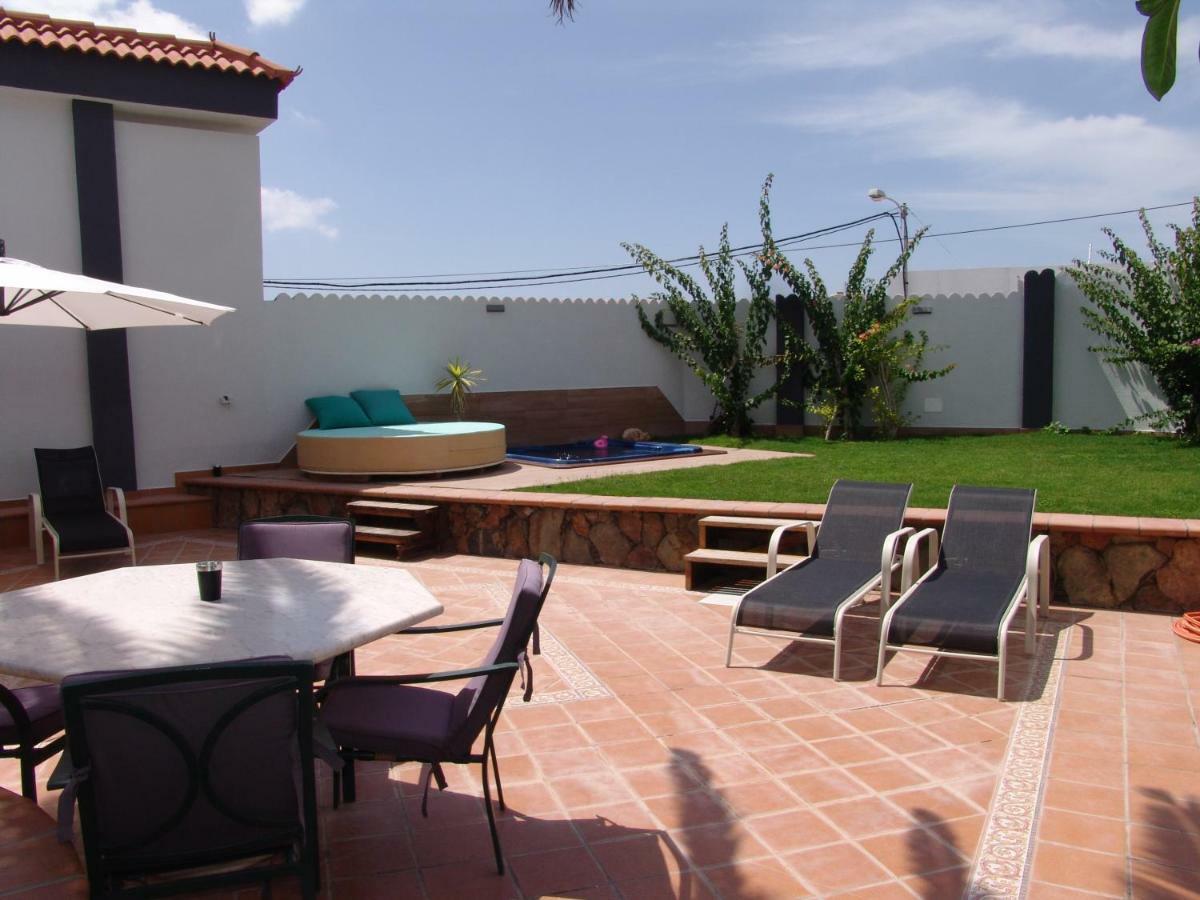 Villa Beatriz Salobre  Exterior photo